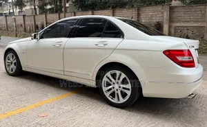 Mercedes-Benz C200 2011 White