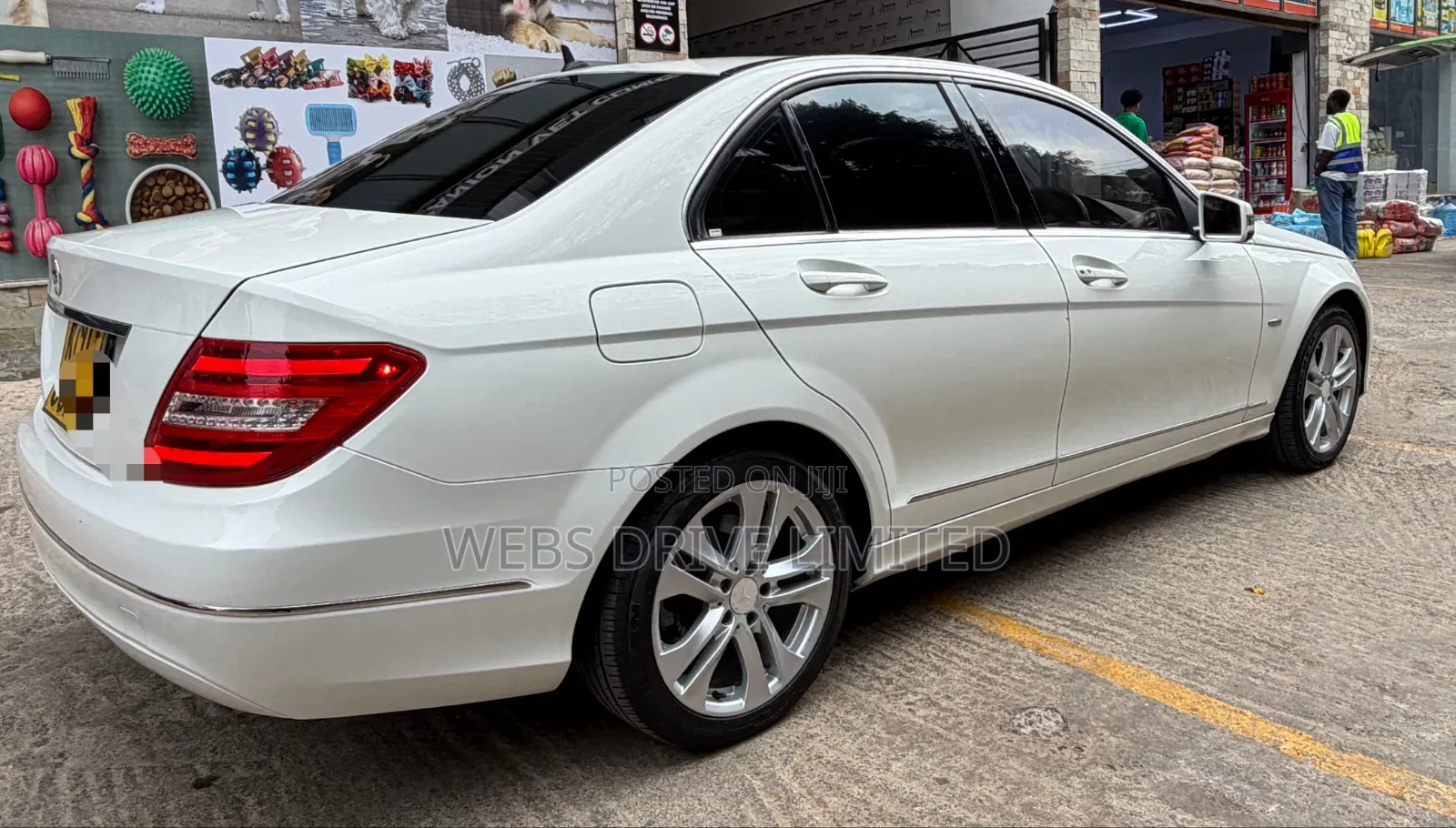 Mercedes-Benz C200 2011 White