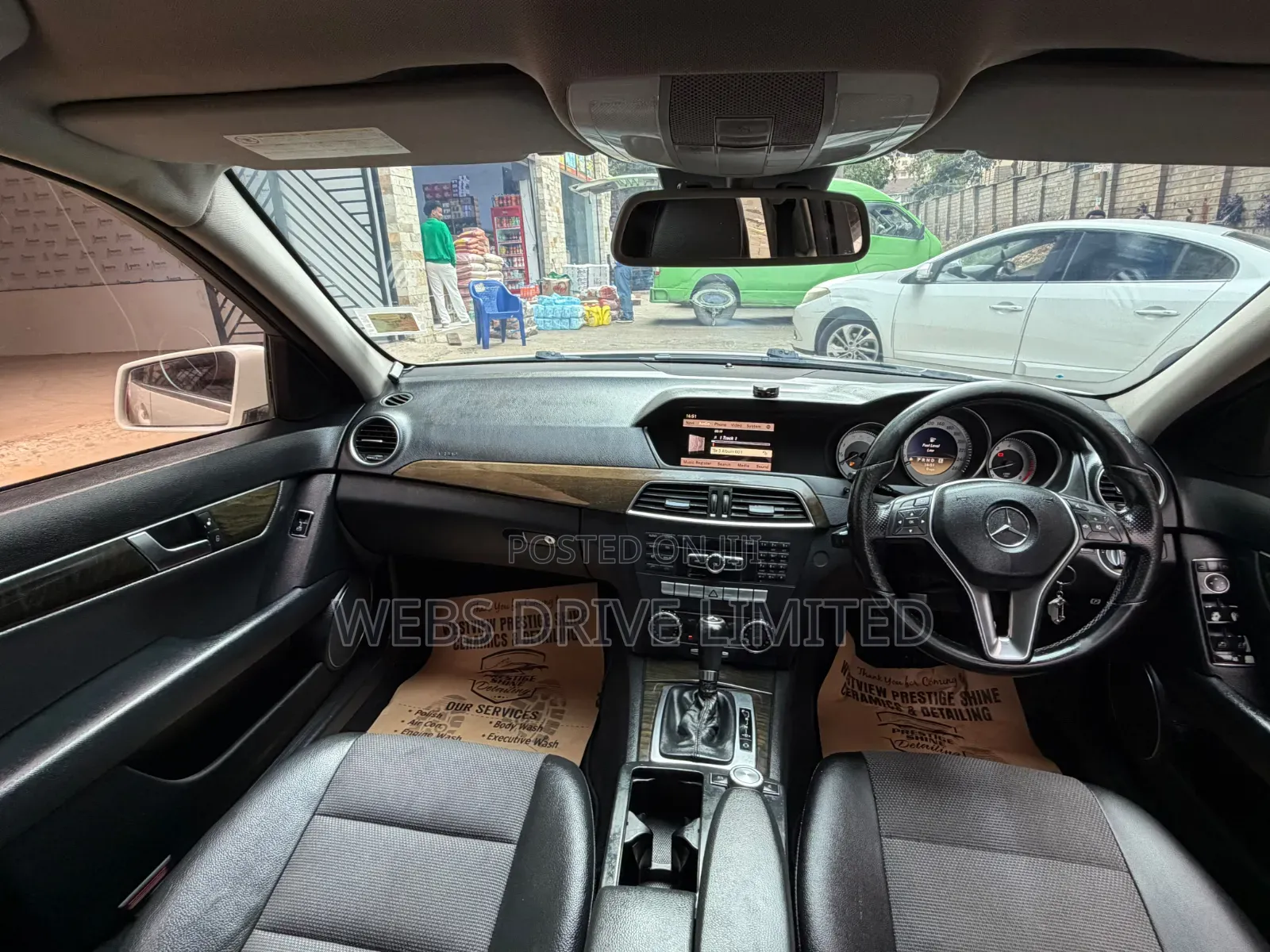 Mercedes-Benz C200 2011 White