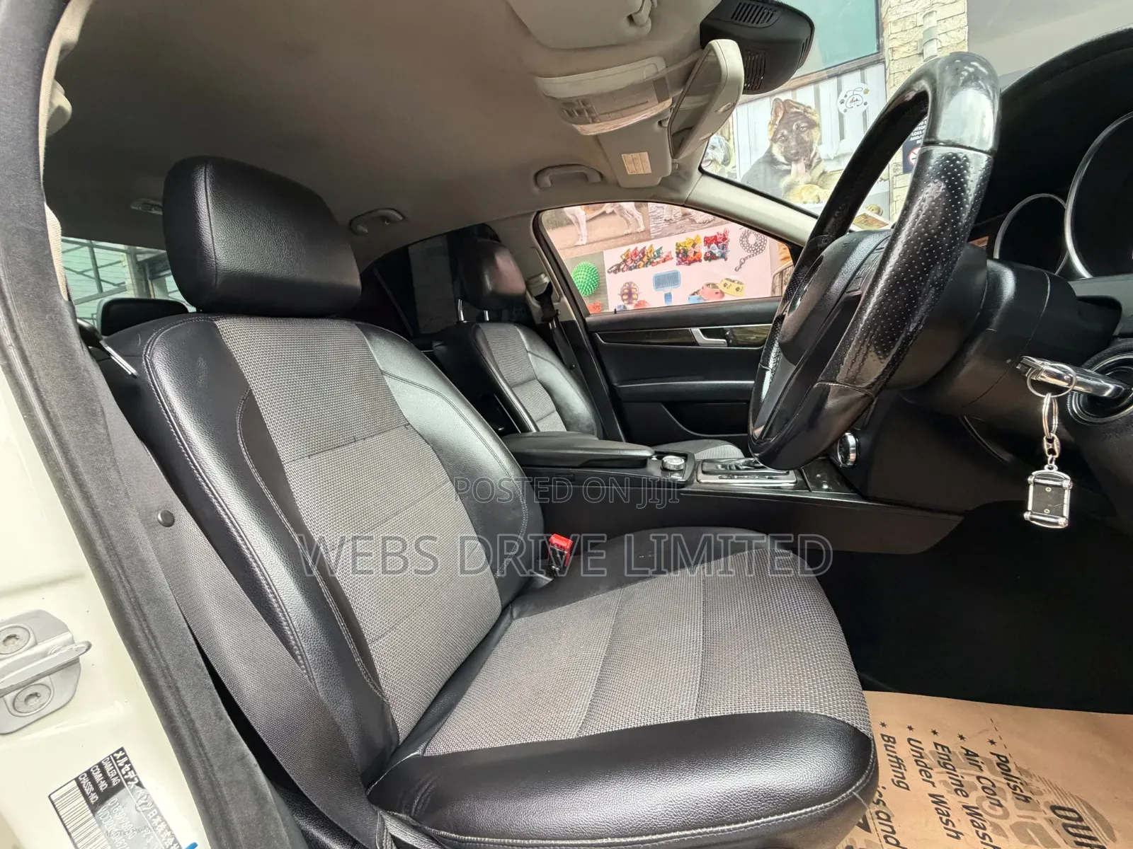 Mercedes-Benz C200 2011 White