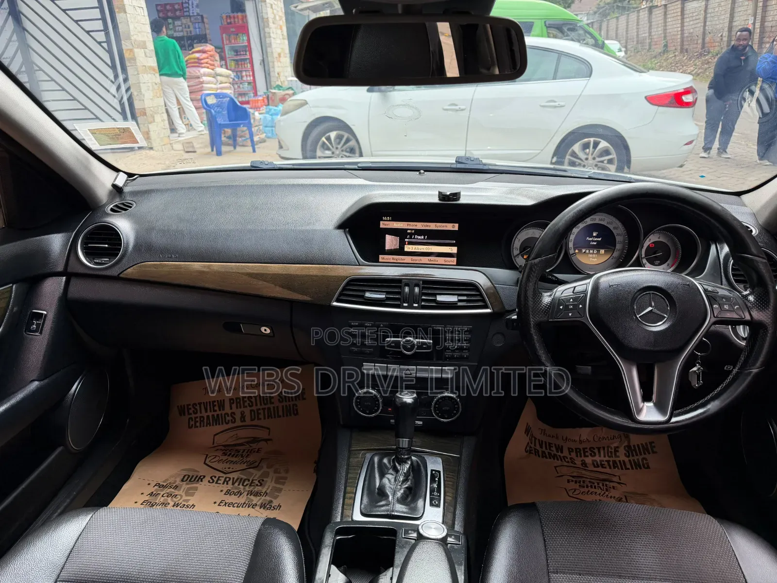 Mercedes-Benz C200 2011 White