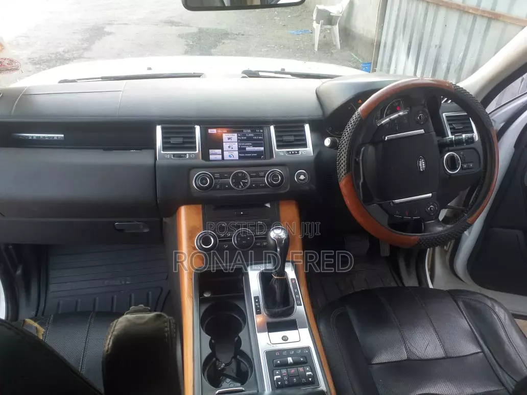 Land Rover Range Rover Sport 2013 White