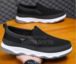 Men Fashion Shoes Size 42-44