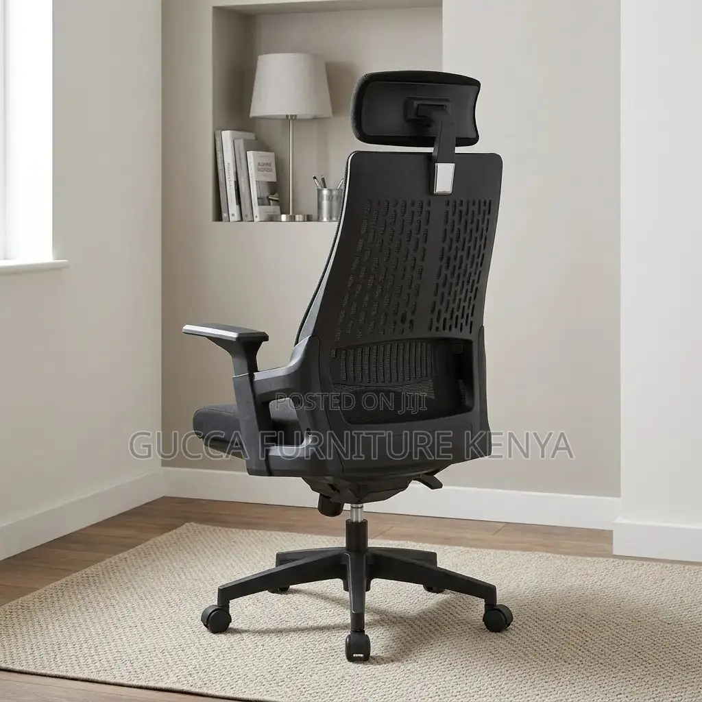 Black Mesh Lama Chair