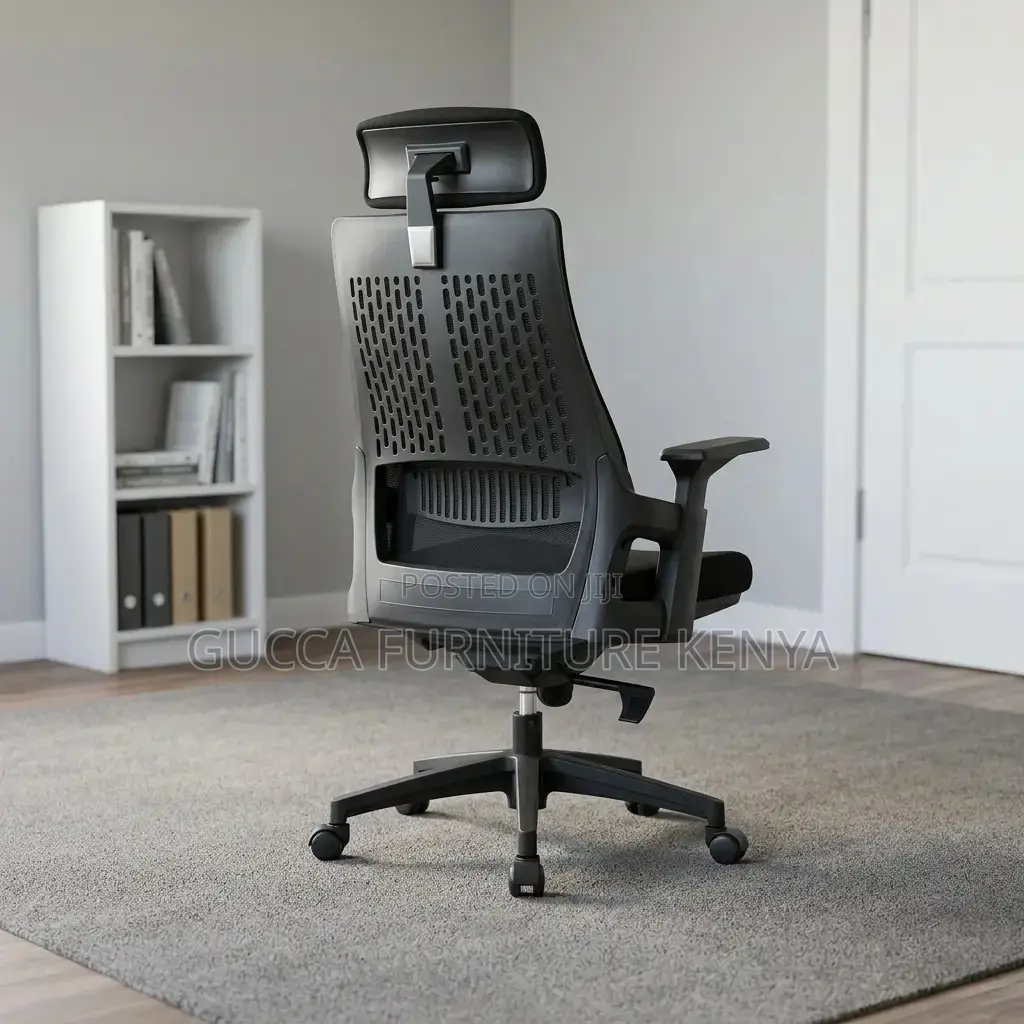 Black Mesh Lama Chair