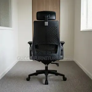 Black Mesh Lama Chair
