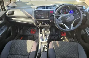 Honda Fit 2015 Off white