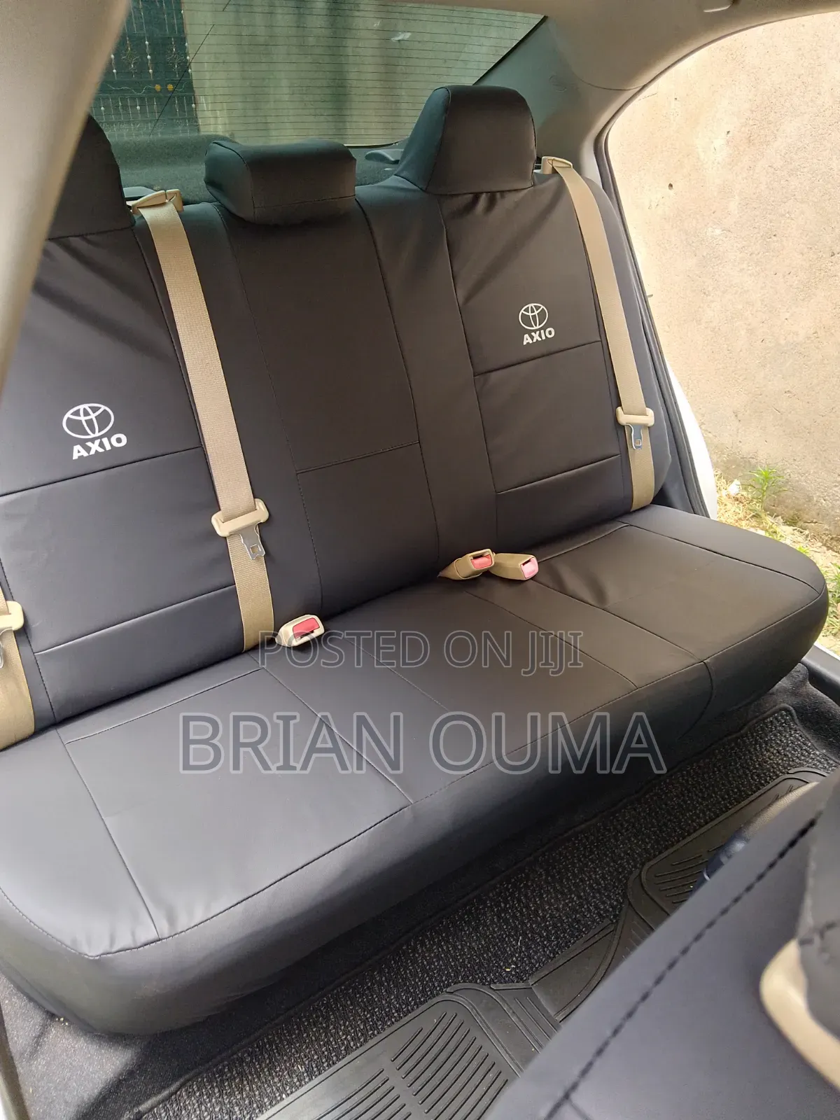 Toyota Axio Seat Covers – Multiple Designs