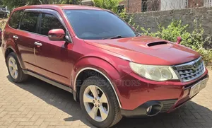 Subaru Forester 2011 Maroon
