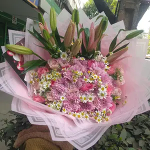 Anniversary Flowers Nairobi – Romantic Bouquet With Lilies Delivery
