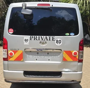 Toyota HiAce 2015 Silver