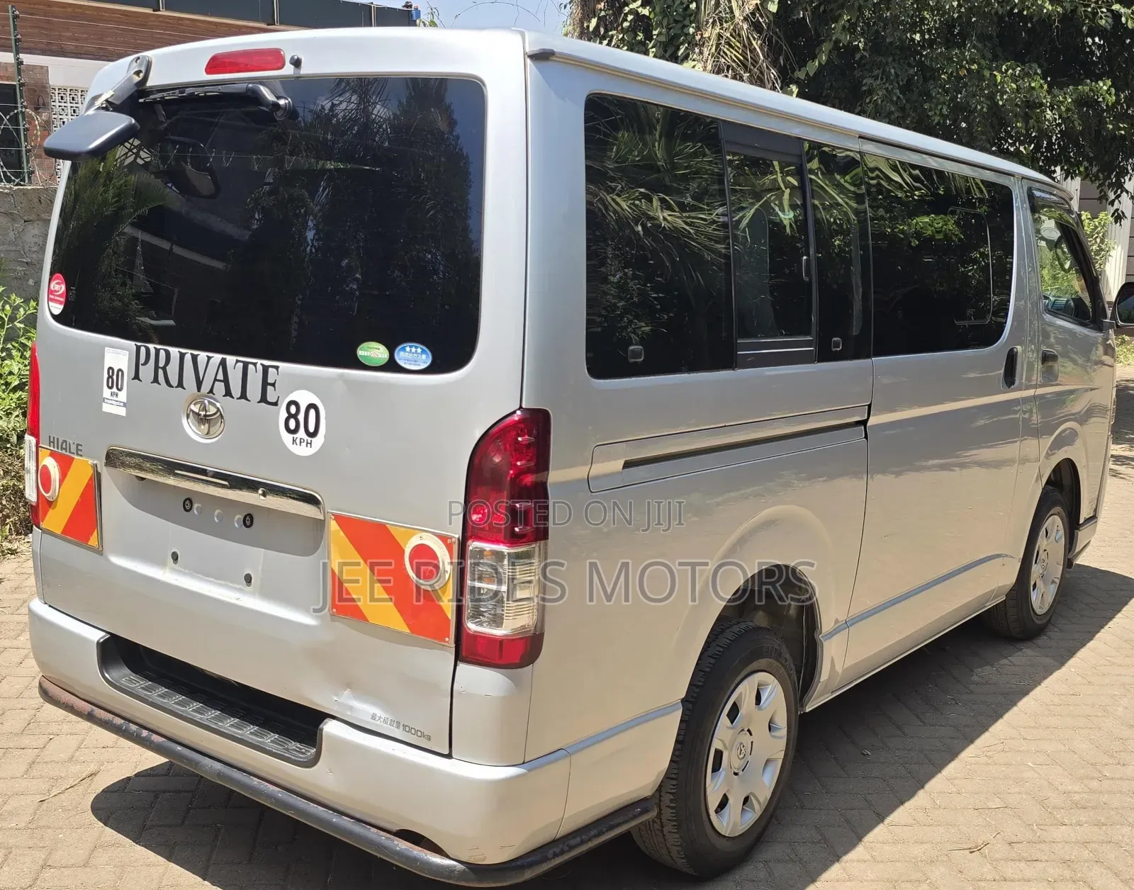 Toyota HiAce 2015 Silver