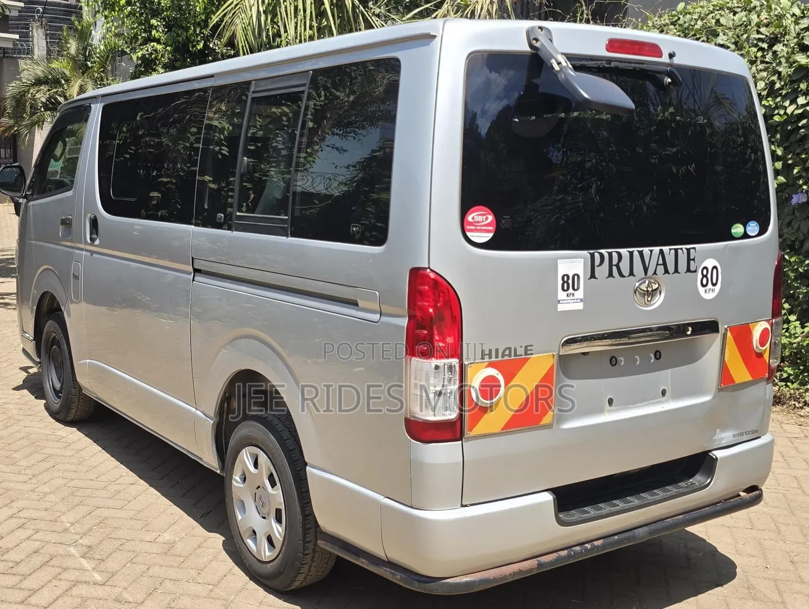 Toyota HiAce 2015 Silver