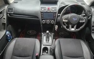 Subaru Forester 2017 Off white