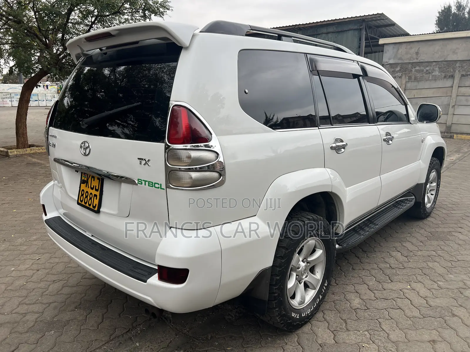 Toyota Land Cruiser Prado 2009 Off white