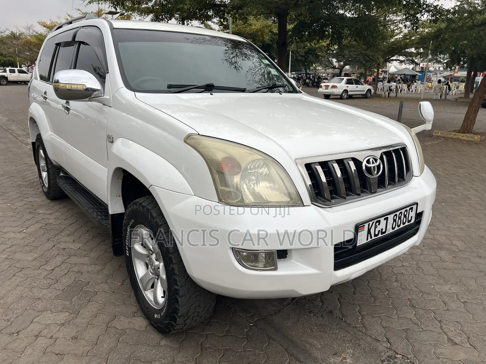 Toyota Land Cruiser Prado 2009 Off white
