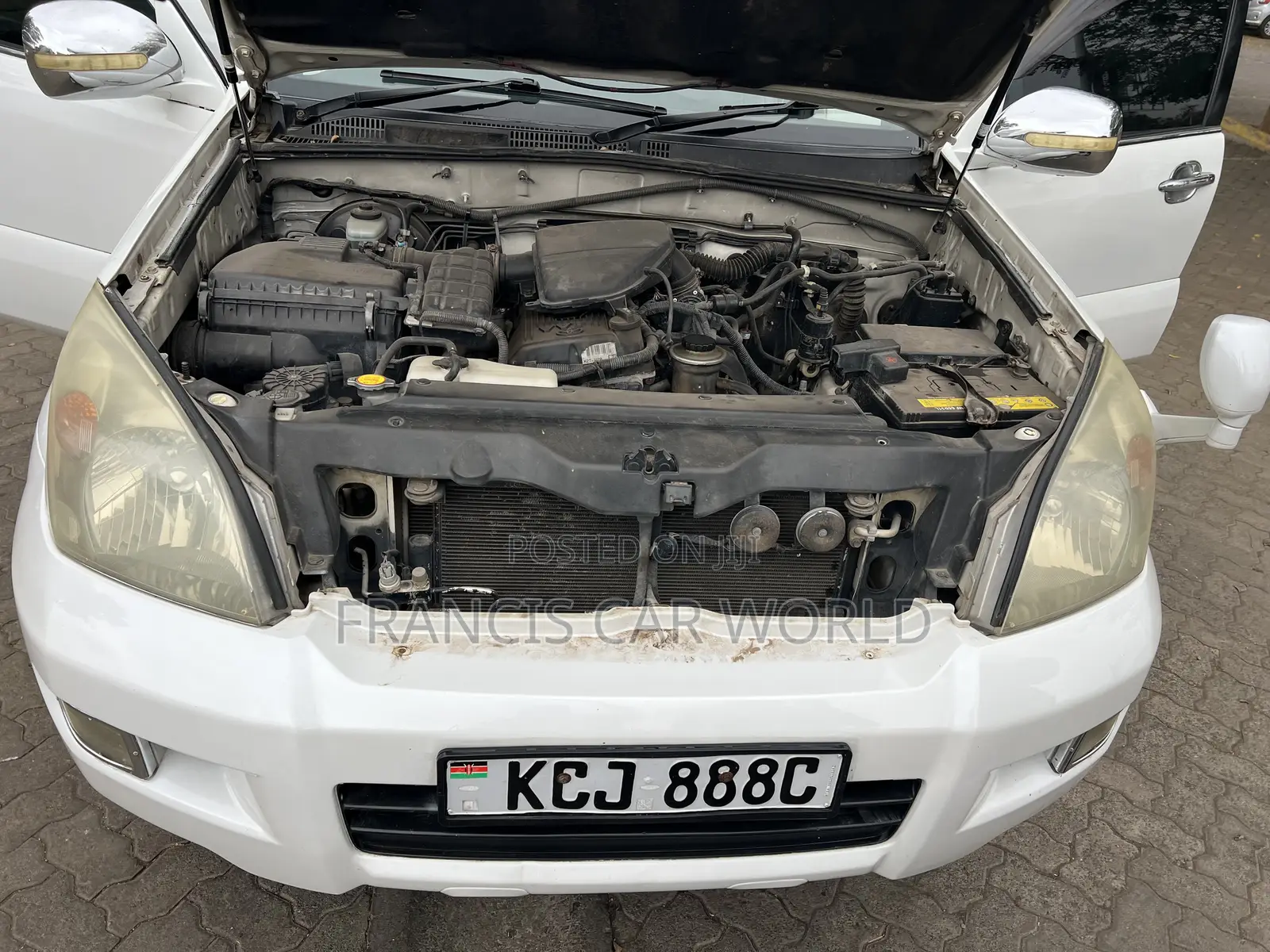 Toyota Land Cruiser Prado 2009 Off white