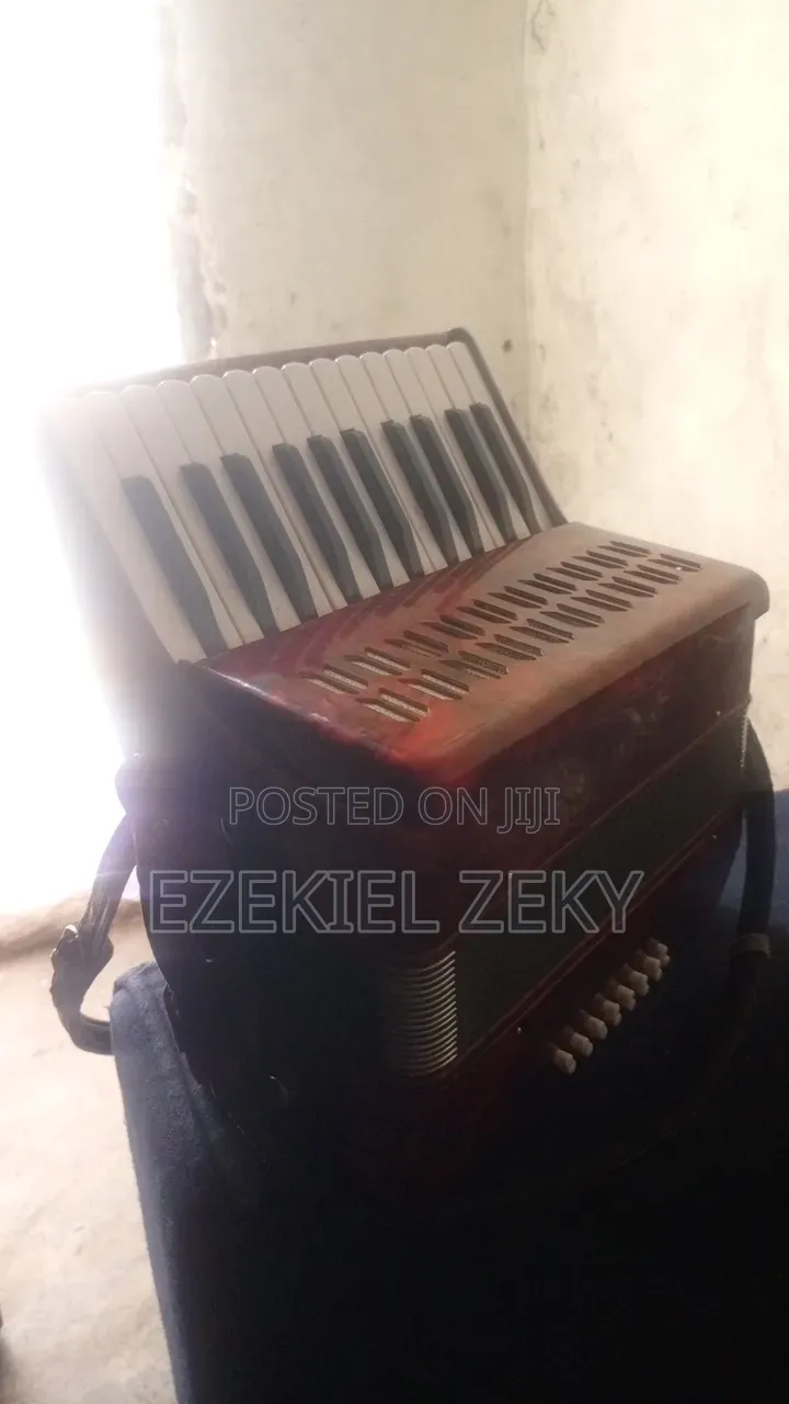 Selling Accordion