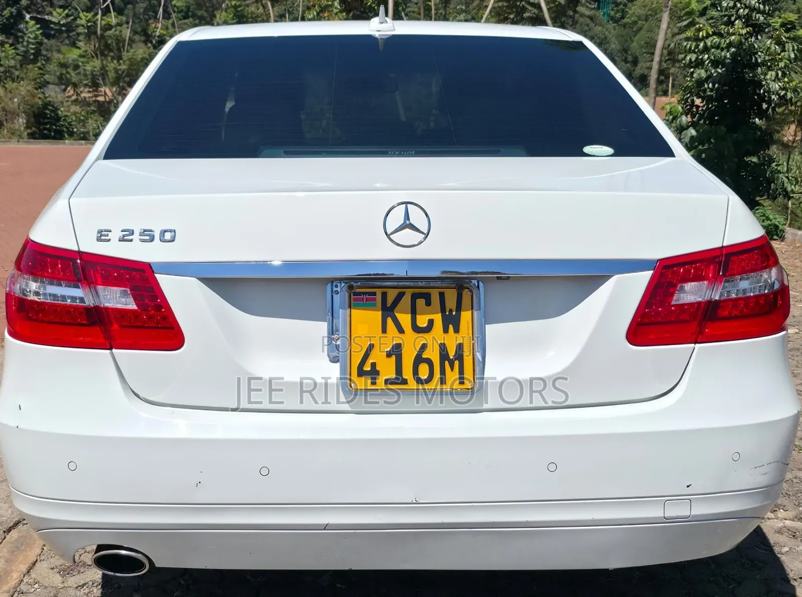 Mercedes-Benz E250 2012 Pearl