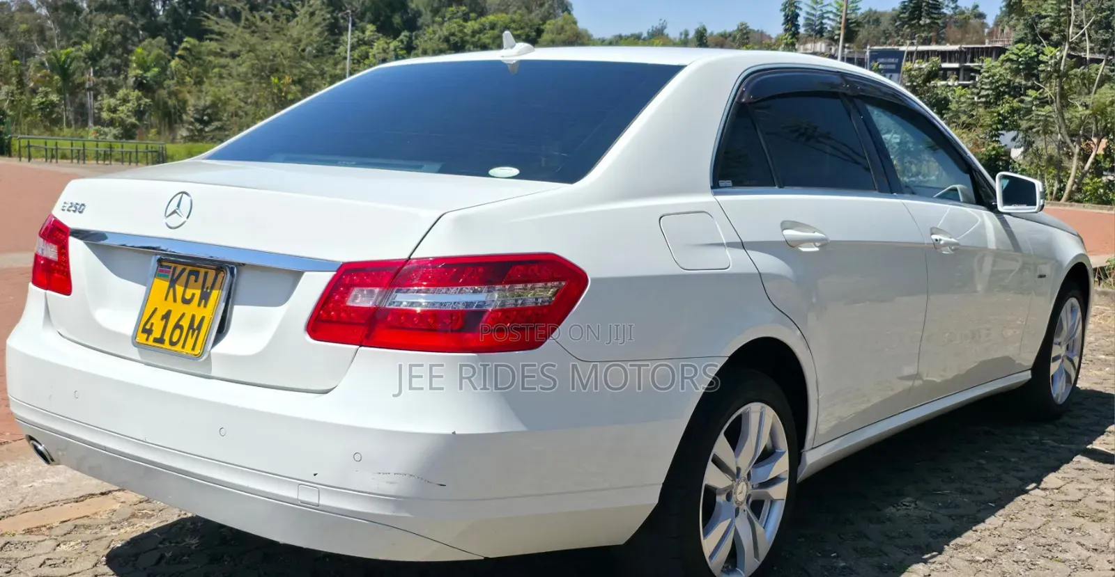 Mercedes-Benz E250 2012 Pearl