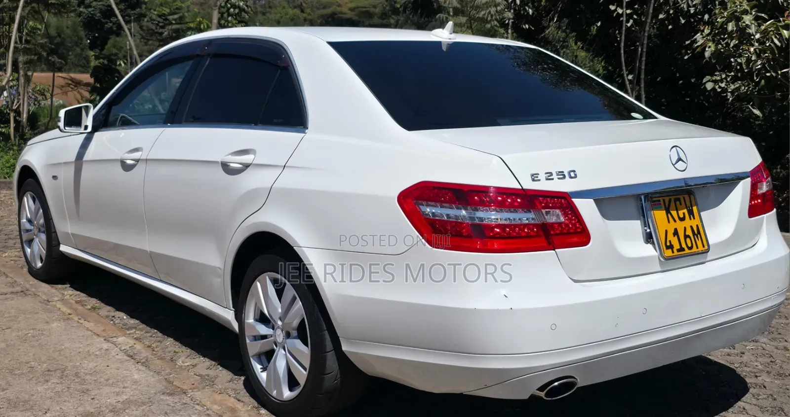 Mercedes-Benz E250 2012 Pearl