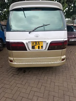 Toyota Grand HiAce 2000 White