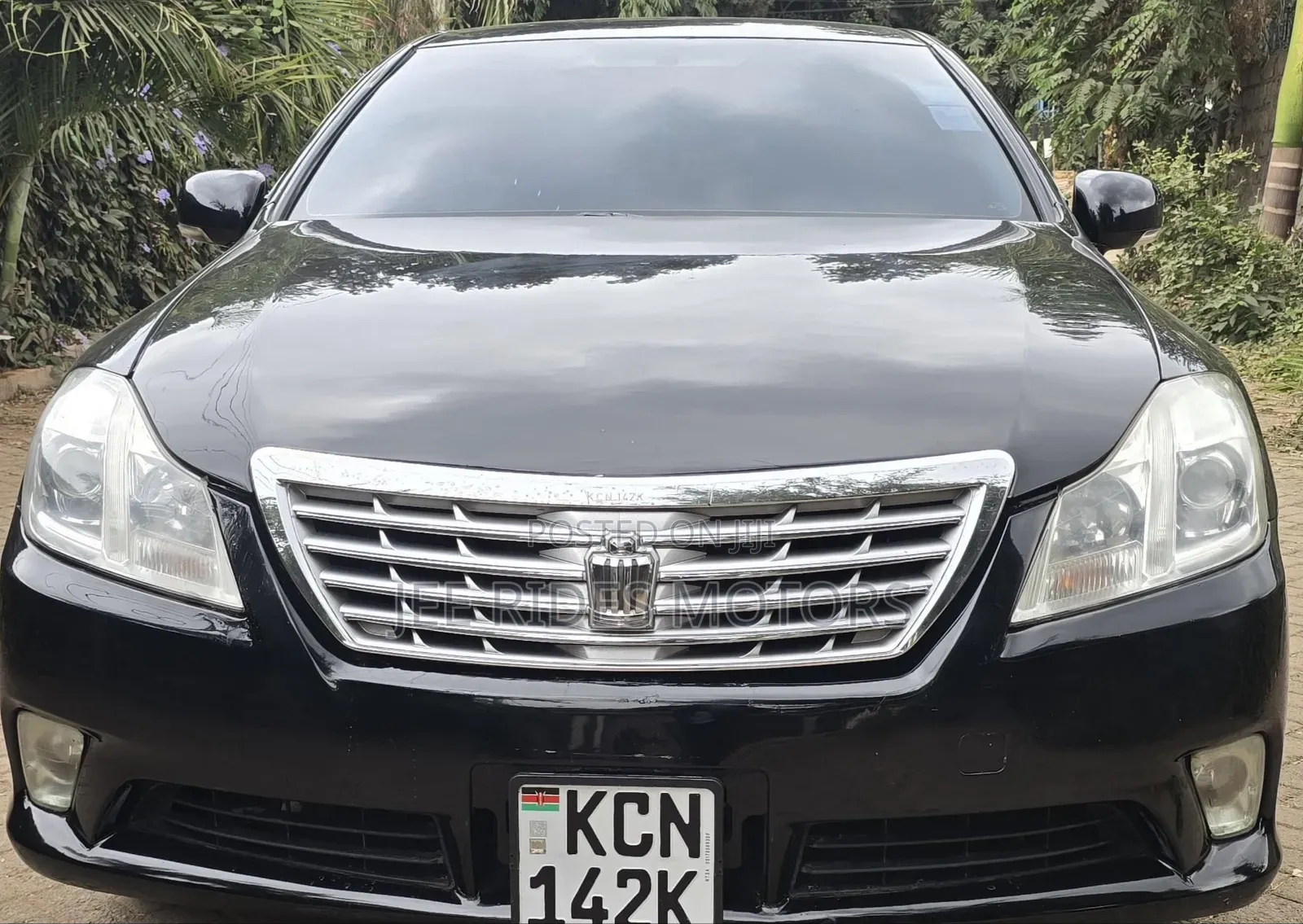 Toyota Crown 2010 Matt Black