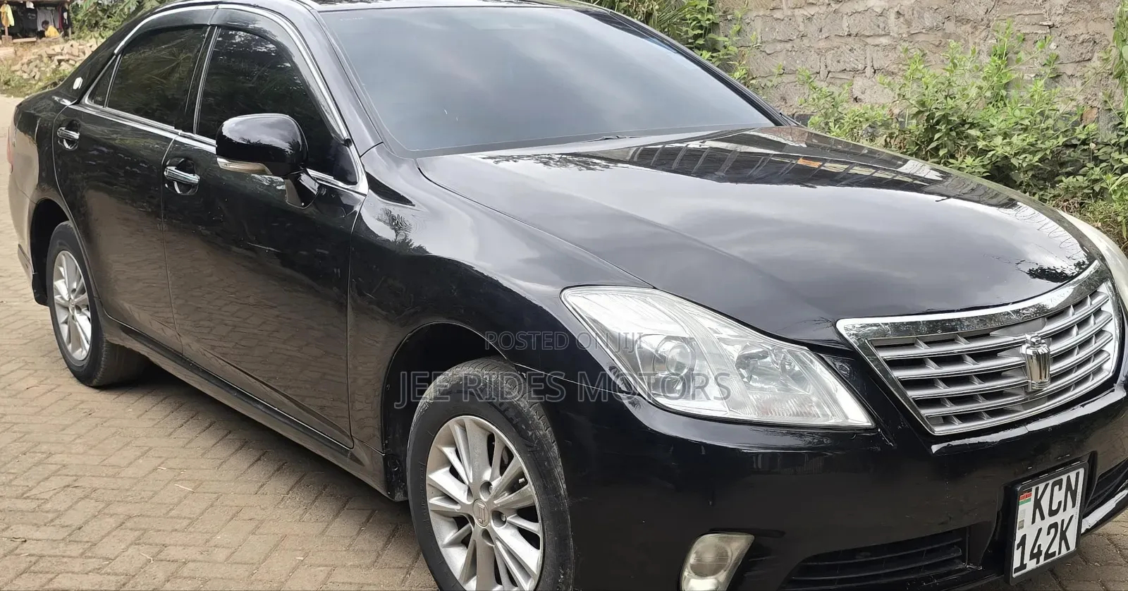 Toyota Crown 2010 Matt Black