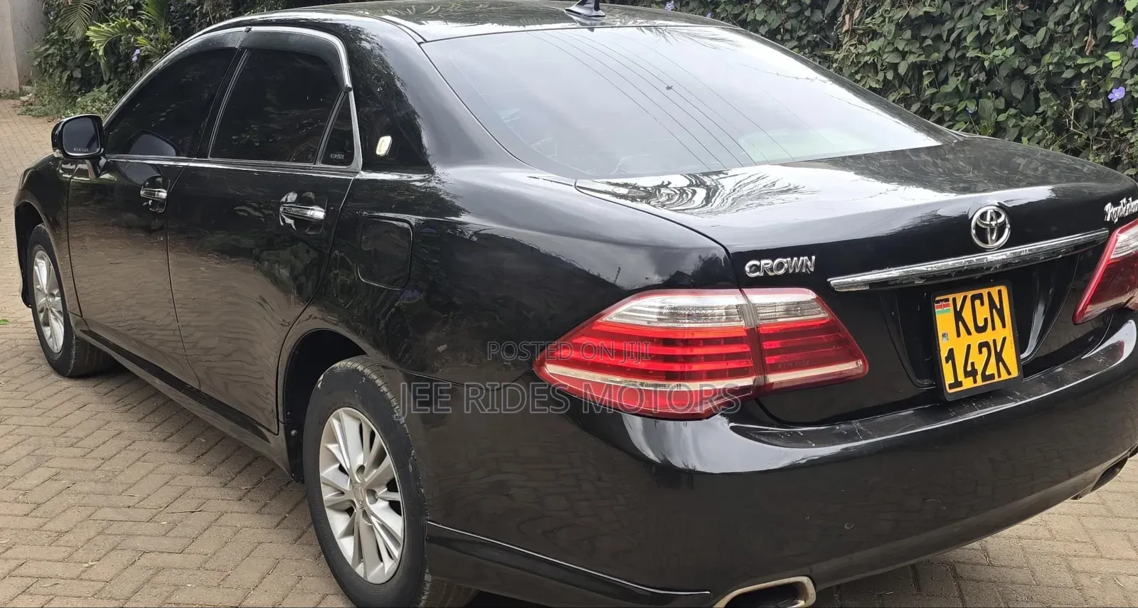 Toyota Crown 2010 Matt Black