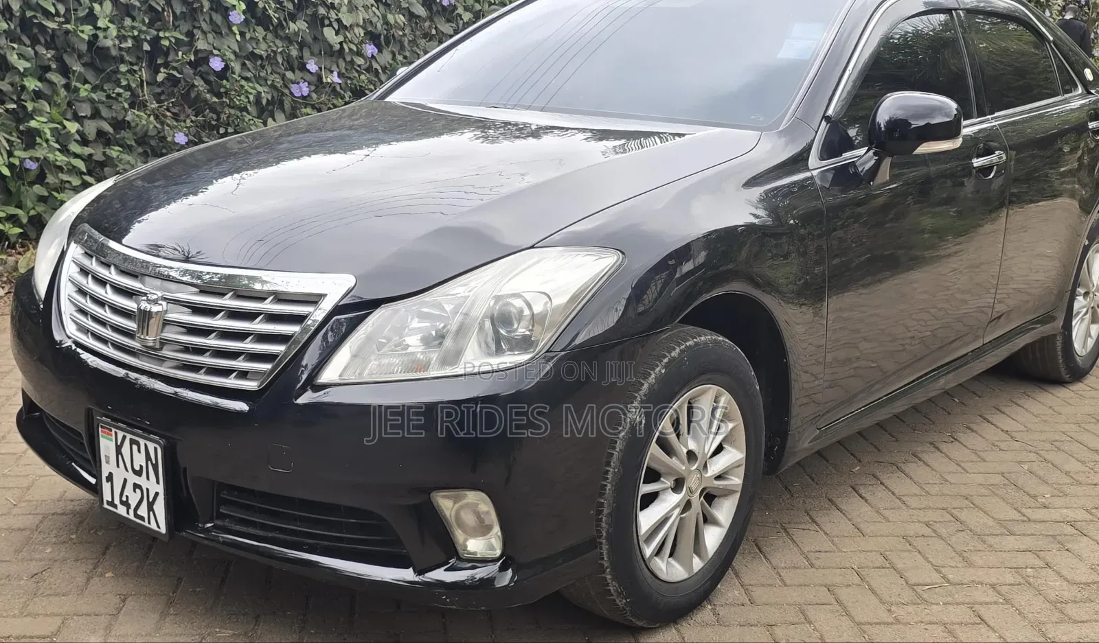 Toyota Crown 2010 Matt Black