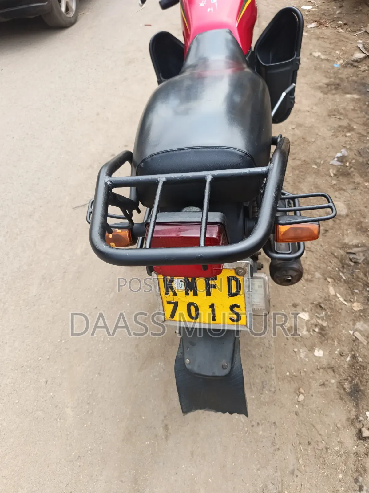Honda CB 2022 Red