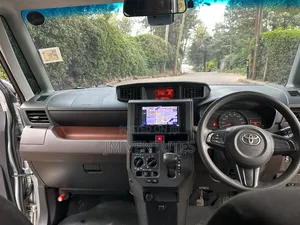 Toyota Tank 2017 Silver