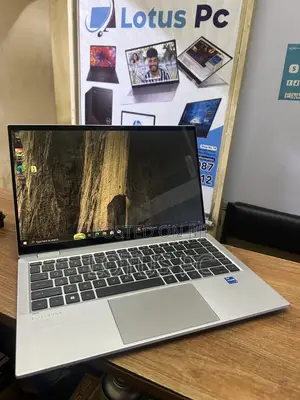 Laptop HP EliteBook 1040 G8 32GB Intel Core i7 SSD 512GB