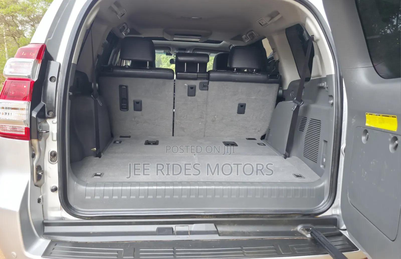 Toyota Land Cruiser Prado 2012 Silver