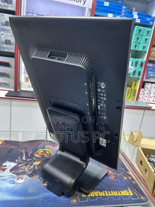 HP 24” With Adjustable Stand - thumbnail 2