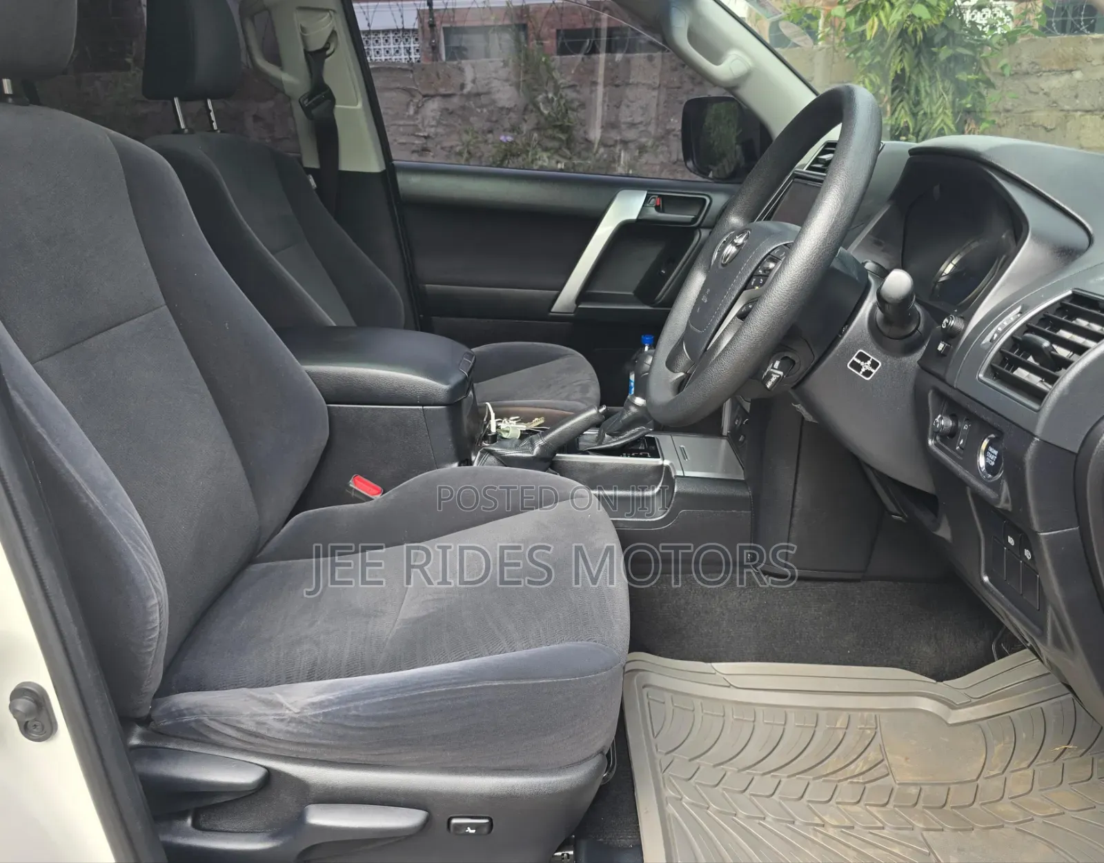 Toyota Land Cruiser Prado 2018 Pearl