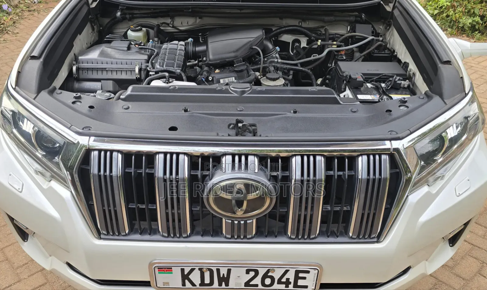 Toyota Land Cruiser Prado 2018 Pearl