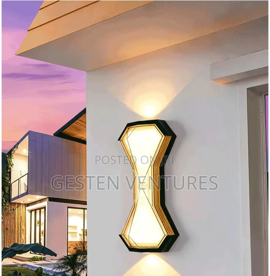 Unique Design Outdoor Wall Bracket Light