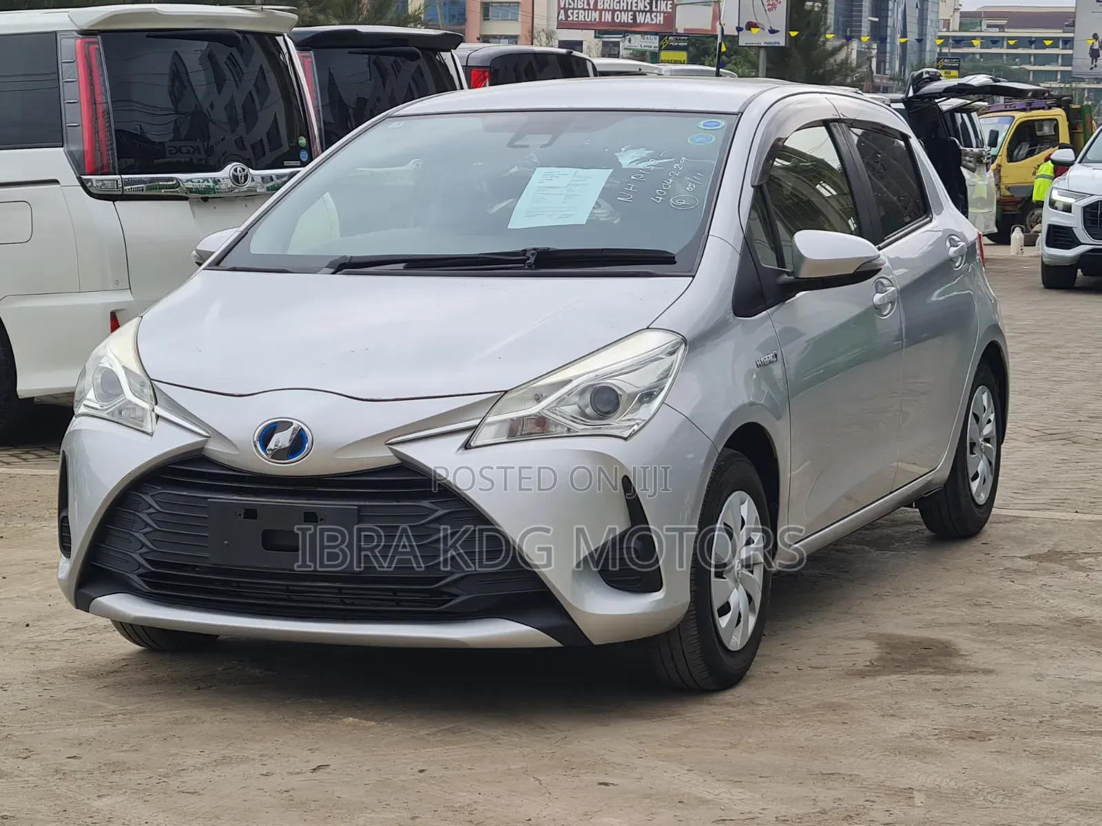 Toyota Vitz 2019 Silver