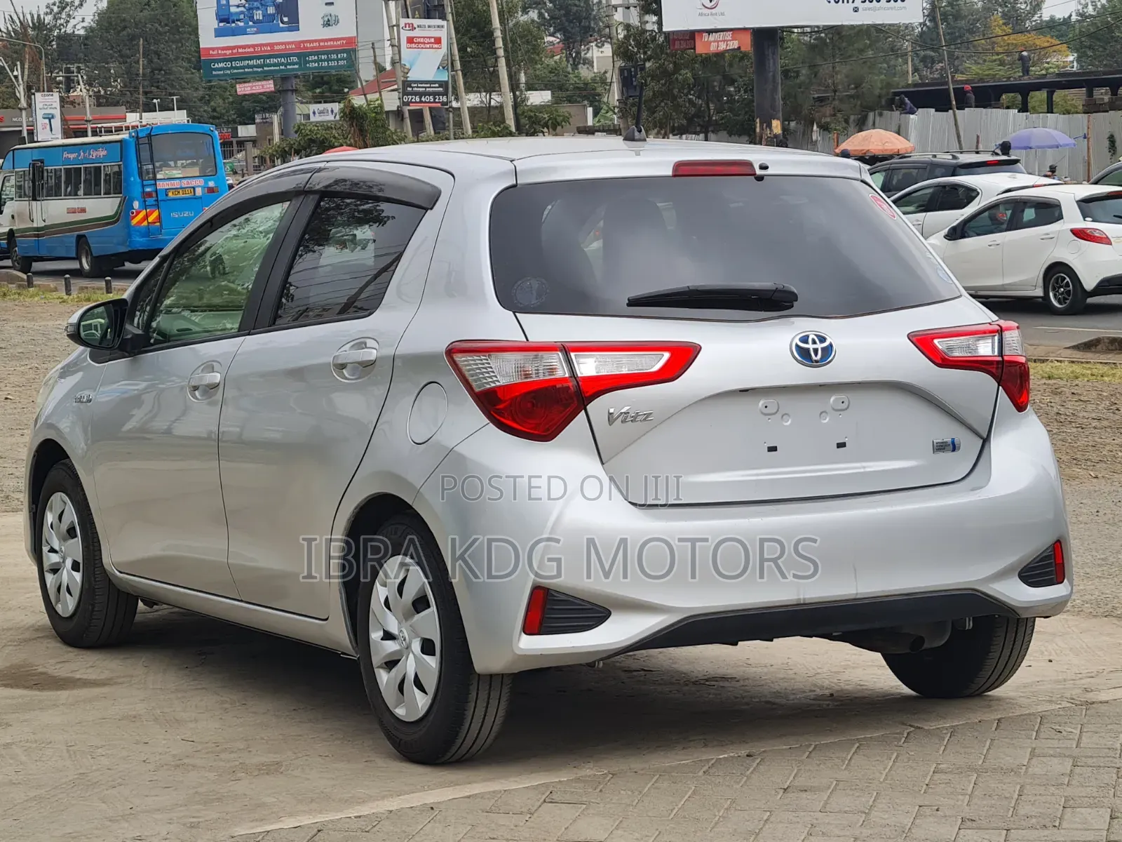 Toyota Vitz 2019 Silver