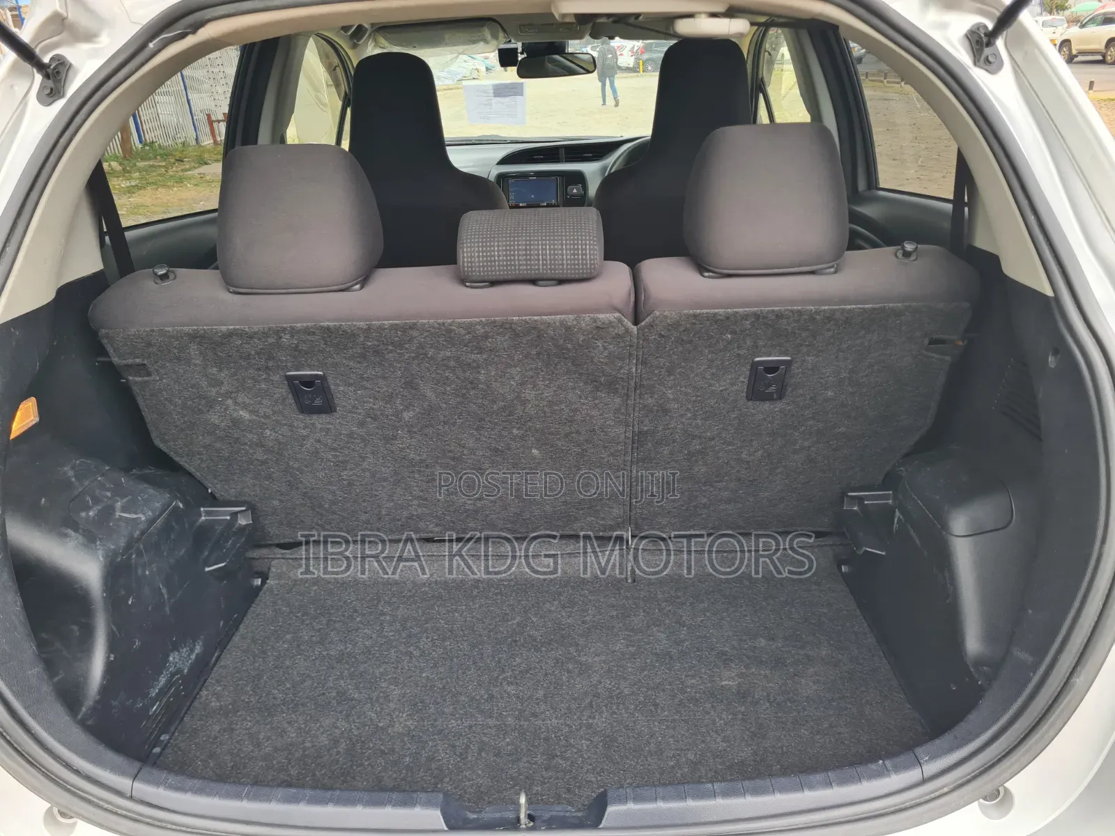 Toyota Vitz 2019 Silver