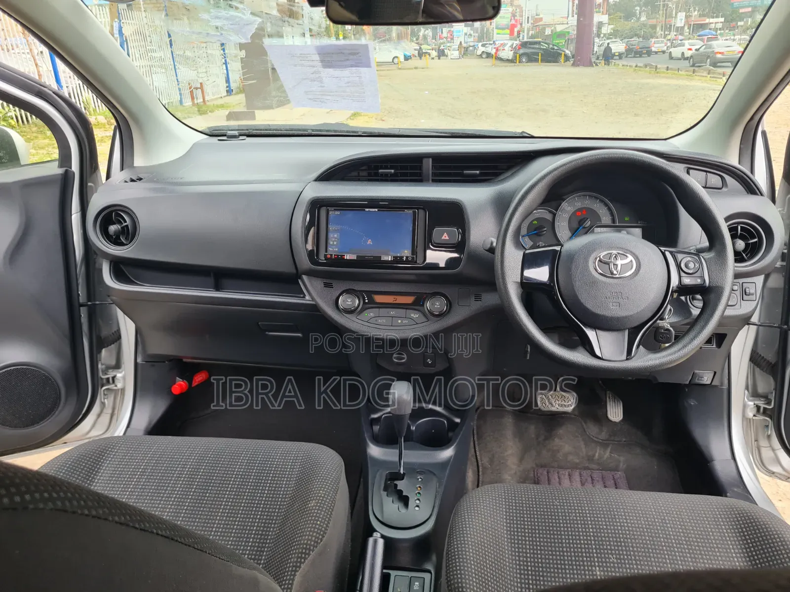 Toyota Vitz 2019 Silver