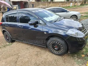 Nissan Tiida 2011 Black