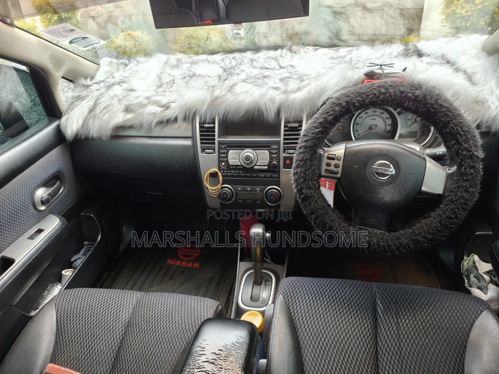 Nissan Tiida 2011 Black