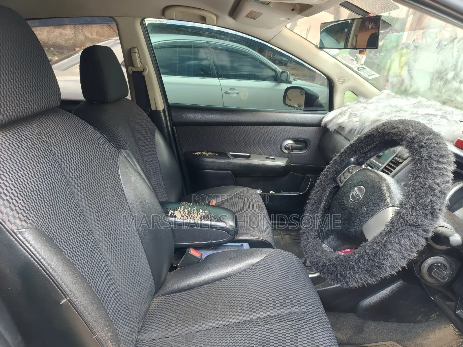 Nissan Tiida 2011 Black