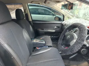 Nissan Tiida 2011 Black