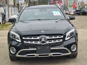 Mercedes-Benz GLA-Class 2019 Black