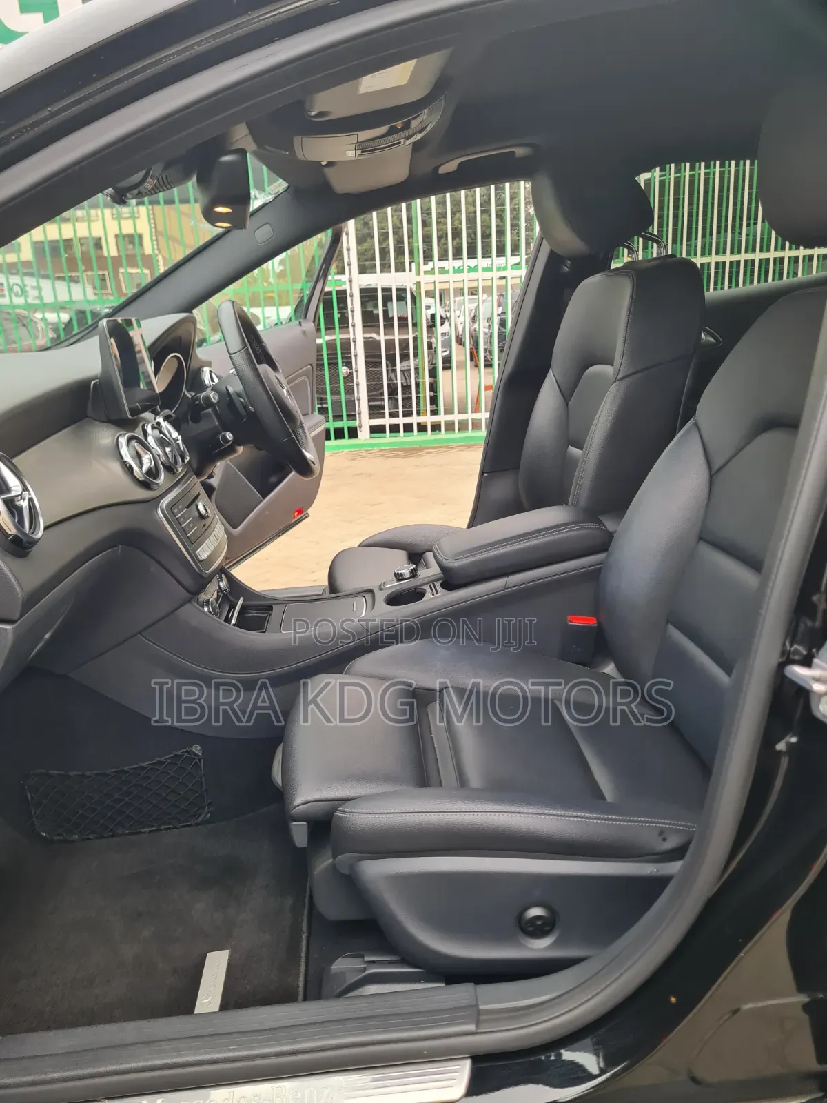Mercedes-Benz GLA-Class 2019 Black