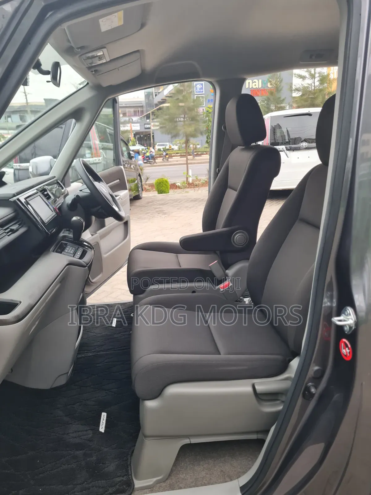 Honda Stepwgn 2019 Gray
