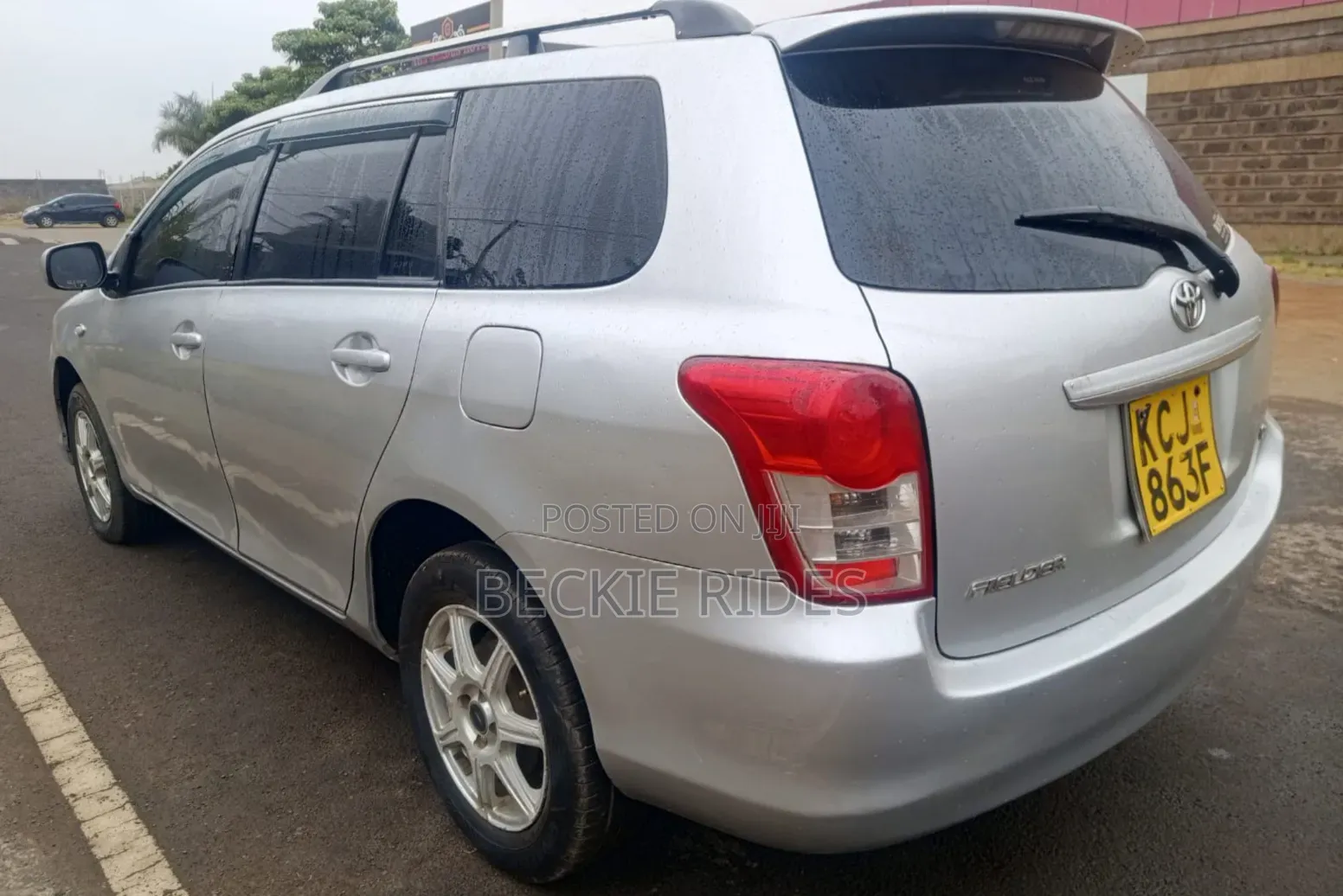 Toyota Corolla Fielder 2009 Silver